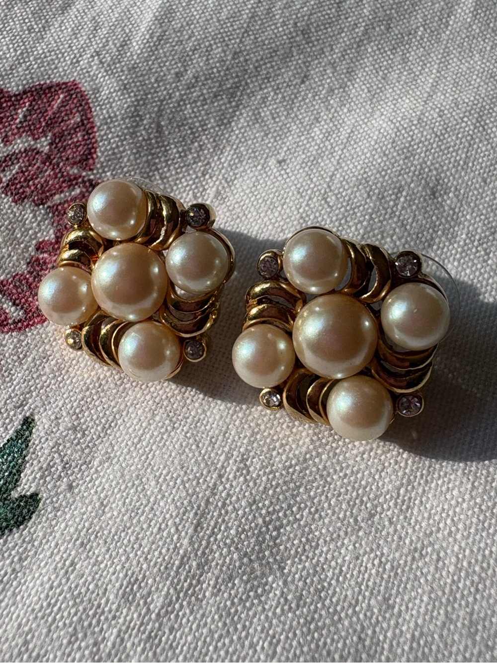 Vintage Richelieu Classic Pearl Crystal Earrings Gold Tone Hollywood Glam